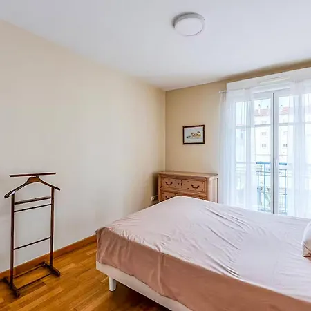 Appartement 1 Bedroom Beautiful In Arcachon